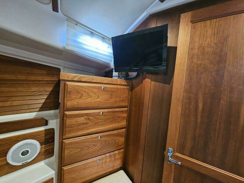 Liberty Call 38ft Back Cove Yacht For Sale