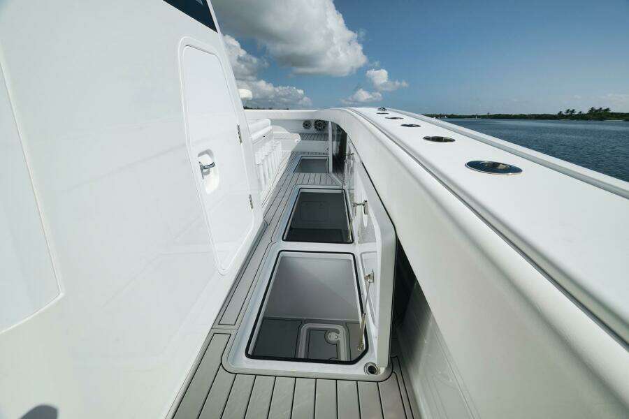 47ft Freeman Yacht For Sale