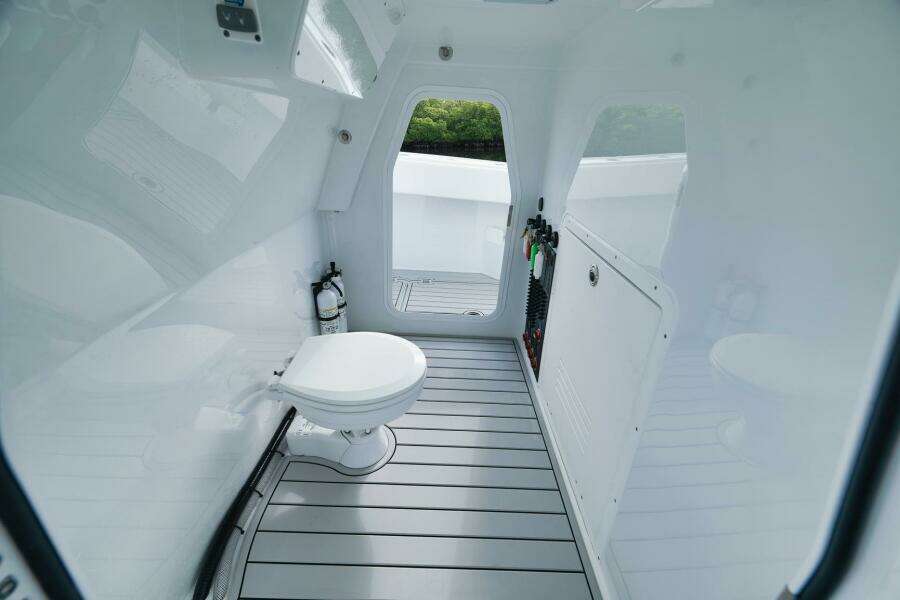 47ft Freeman Yacht For Sale