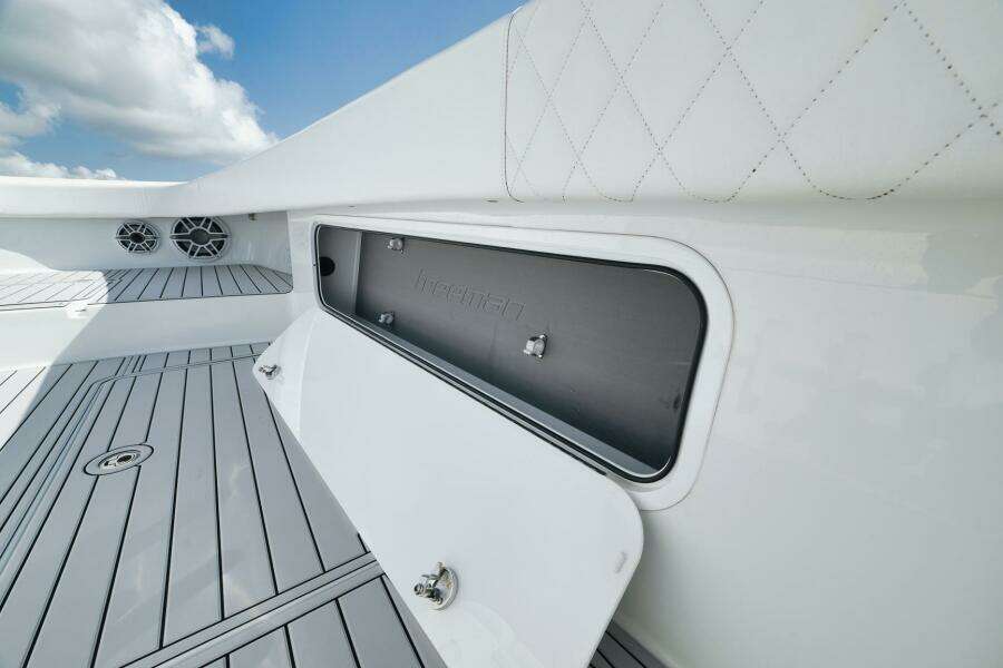 47ft Freeman Yacht For Sale