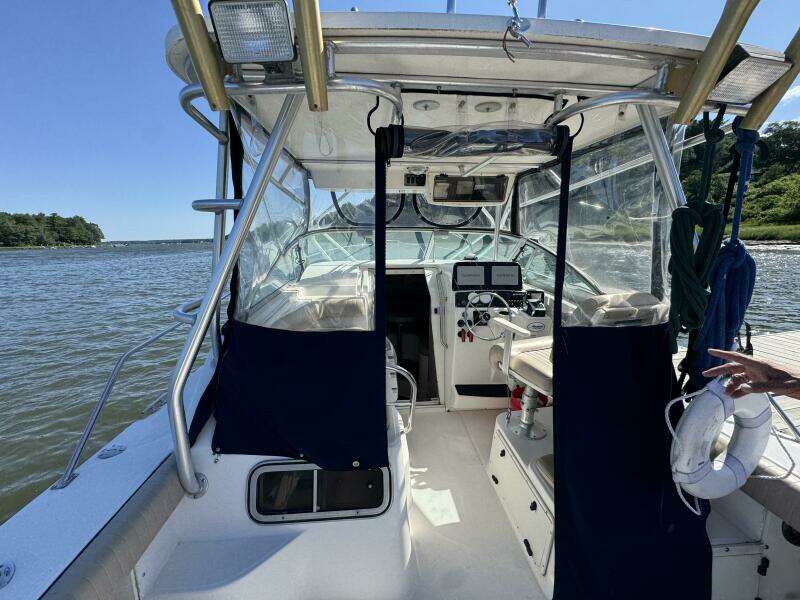 28ft Boston Whaler Yacht For Sale