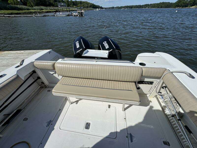 28ft Boston Whaler Yacht For Sale