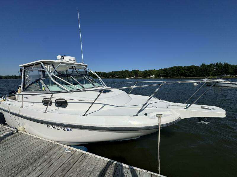 28ft Boston Whaler Yacht For Sale