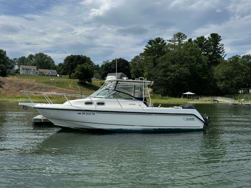 28ft Boston Whaler Yacht For Sale