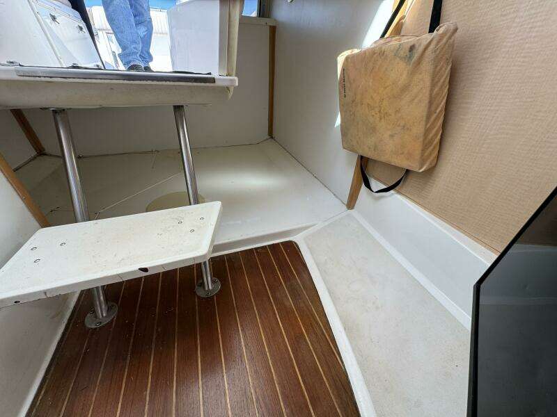 28ft Boston Whaler Yacht For Sale