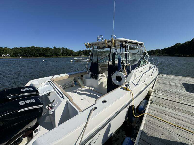 28ft Boston Whaler Yacht For Sale