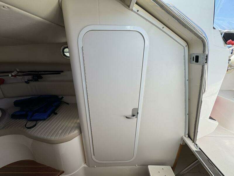 28ft Boston Whaler Yacht For Sale