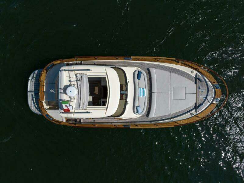 32ft Fratelli Aprea Yacht For Sale
