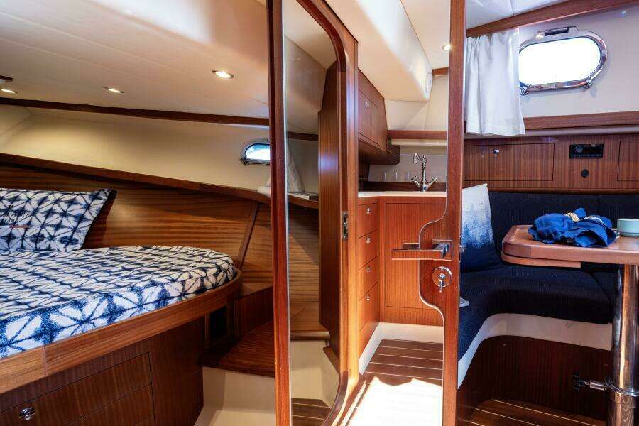 32ft Fratelli Aprea Yacht For Sale