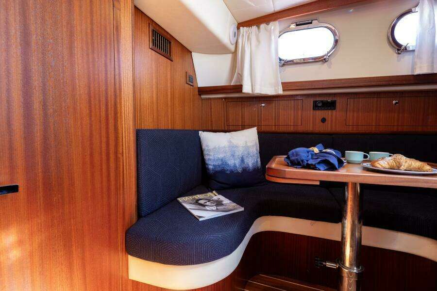 32ft Fratelli Aprea Yacht For Sale