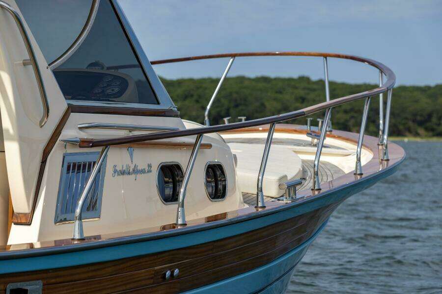 32ft Fratelli Aprea Yacht For Sale