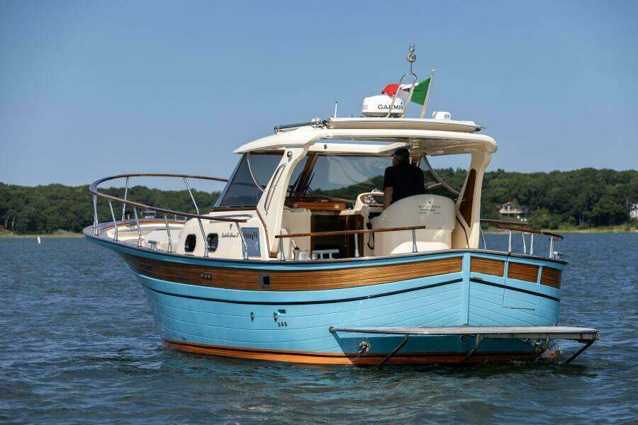 32ft Fratelli Aprea Yacht For Sale