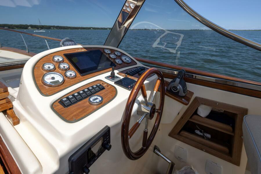 2022 Fratelli Aprea Sorrento 32 Hard Top
