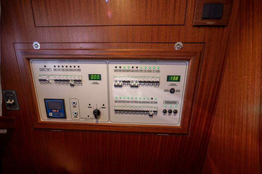 32ft Fratelli Aprea Yacht For Sale