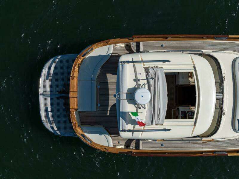 32ft Fratelli Aprea Yacht For Sale