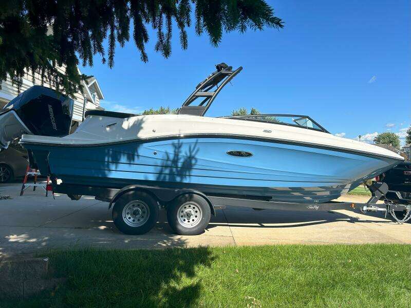 23ft Sea Ray Yacht For Sale