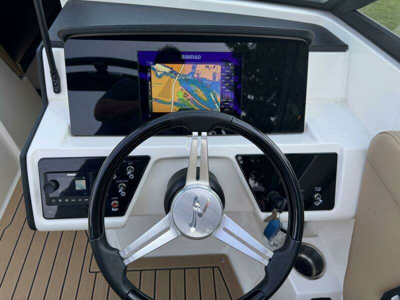 23ft Sea Ray Yacht For Sale