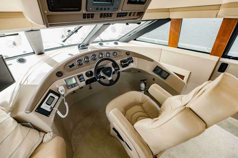 2004 Carver 56 Voyager Sonshine