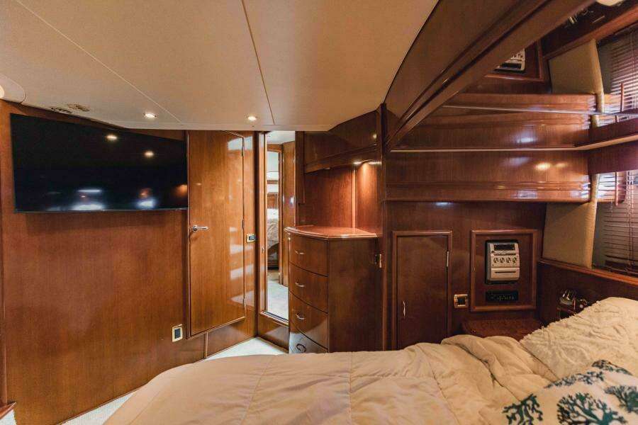 2004 Carver 56 Voyager Sonshine