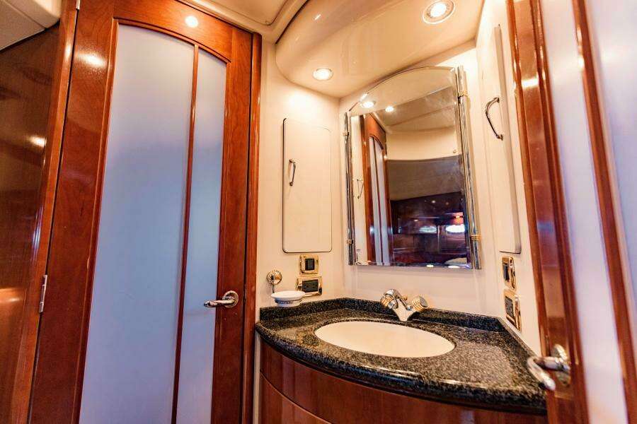 2004 Carver 56 Voyager Sonshine