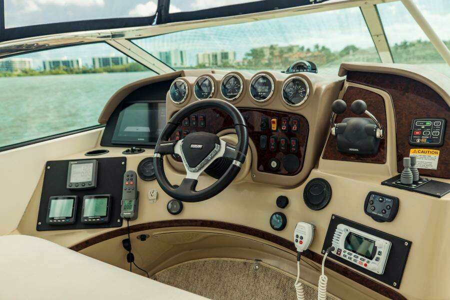 2004 Carver 56 Voyager Sonshine