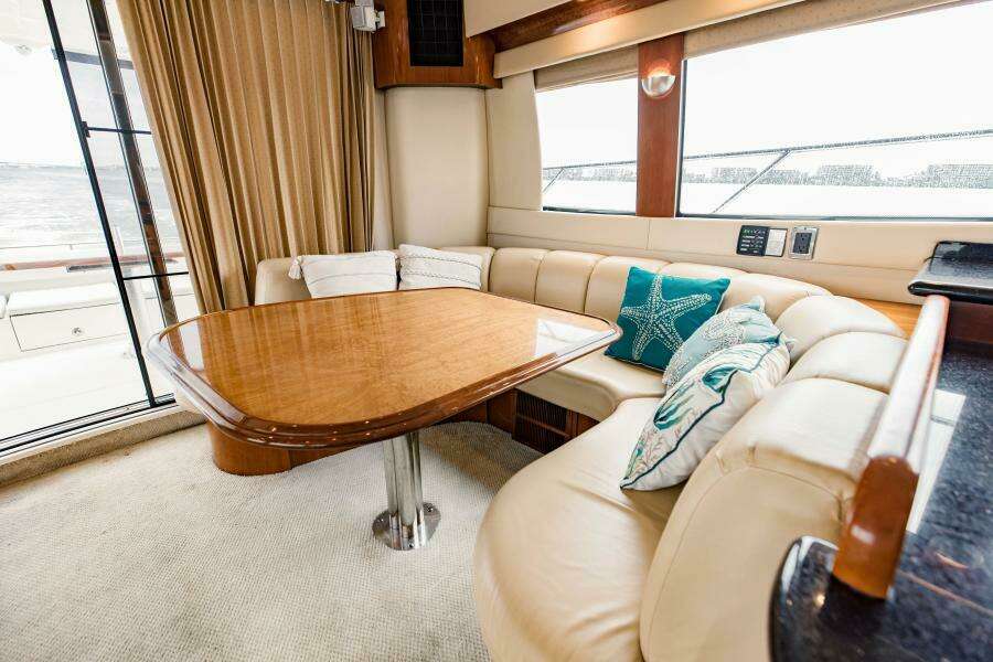 2004 Carver 56 Voyager Sonshine