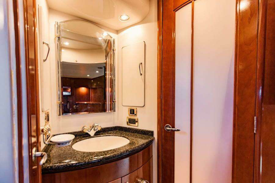 2004 Carver 56 Voyager Sonshine