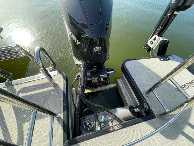 25ft Harris FloteBote Yacht For Sale