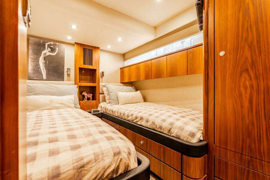 SEA HAMMOCK 78ft Fairline Yacht For Sale