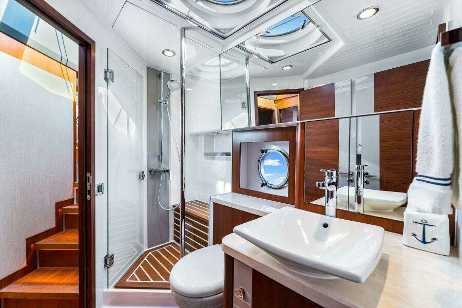 MADRINE 54ft Riviera Yacht For Sale