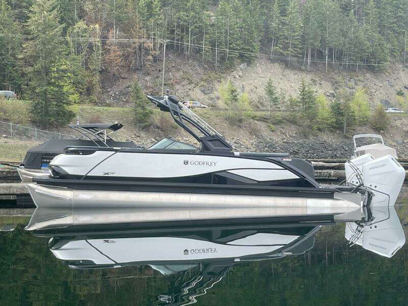 27ft Godfrey Yacht For Sale