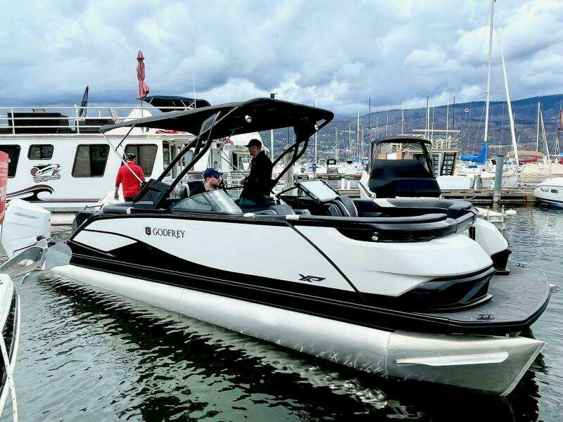 27ft Godfrey Yacht For Sale