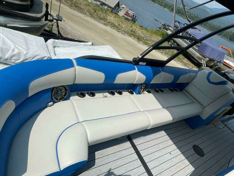 25ft Montara Yacht For Sale