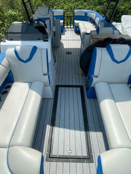 25ft Montara Yacht For Sale