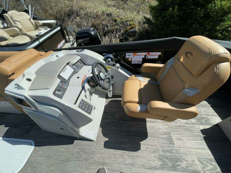 23ft Crest Yacht For Sale