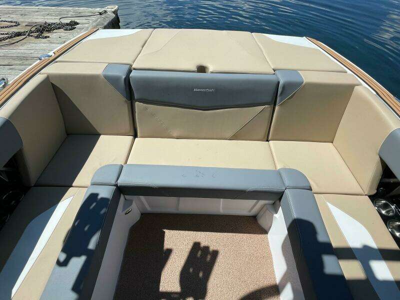20ft Mastercraft Yacht For Sale