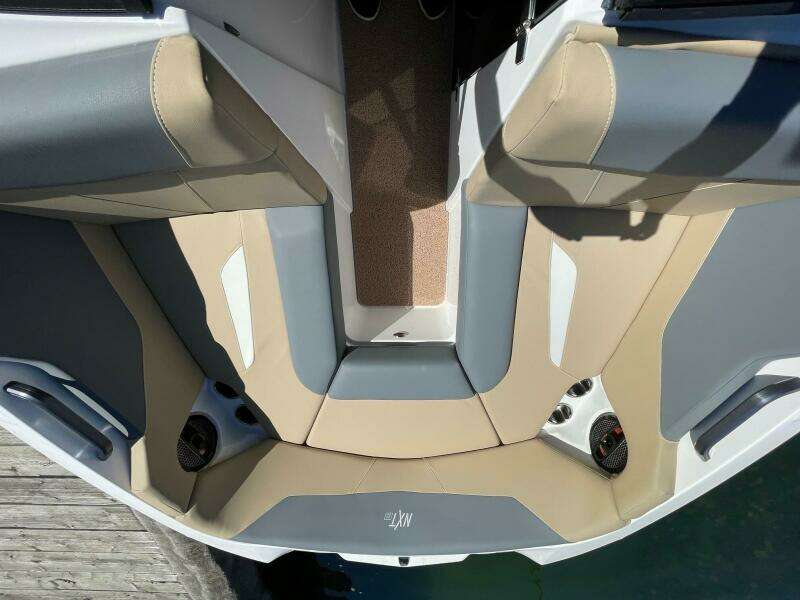 20ft Mastercraft Yacht For Sale