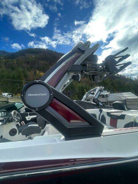 24ft Mastercraft Yacht For Sale