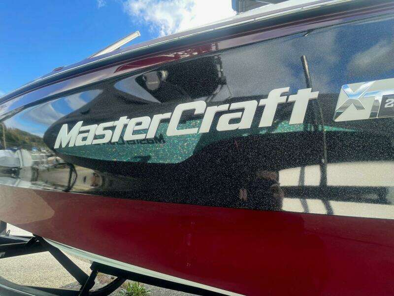 24ft Mastercraft Yacht For Sale