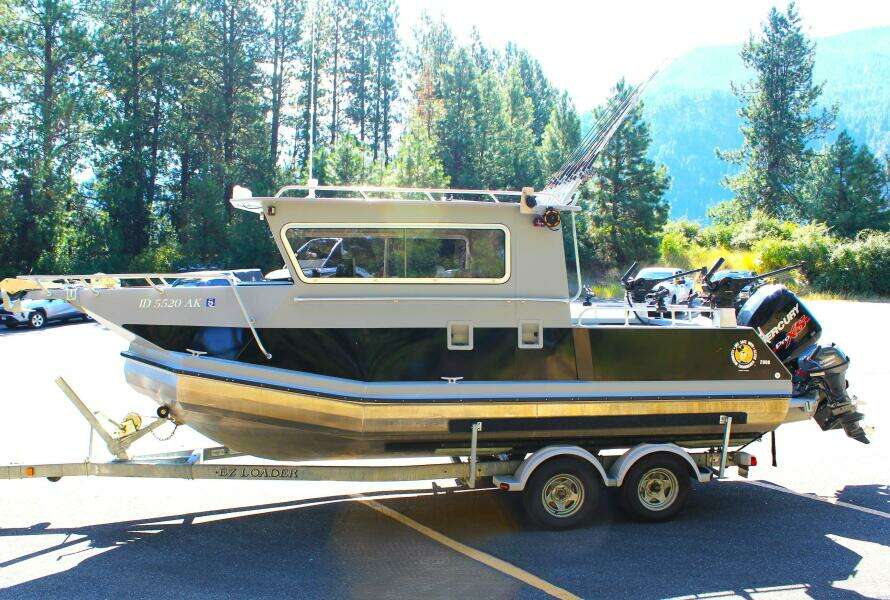 27ft ACB Yacht For Sale