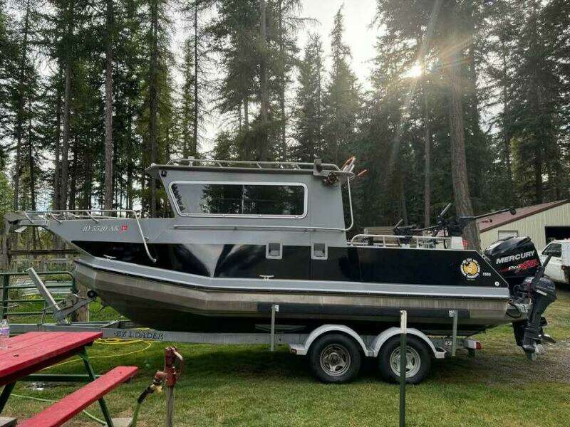 27ft ACB Yacht For Sale