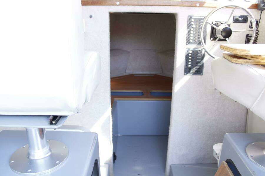 27ft ACB Yacht For Sale