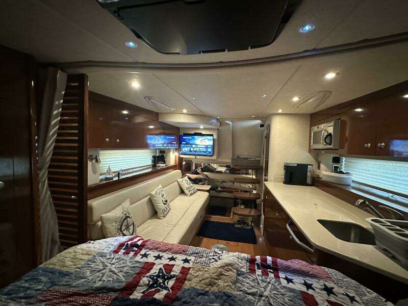 37ft Sea Ray Yacht For Sale
