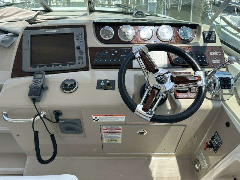 37ft Sea Ray Yacht For Sale