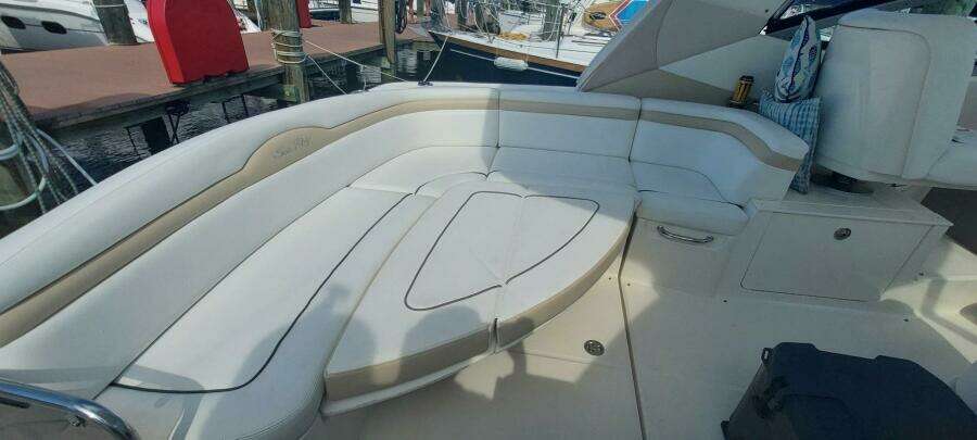 37ft Sea Ray Yacht For Sale
