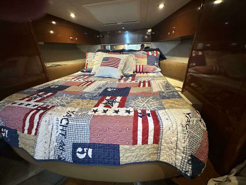 37ft Sea Ray Yacht For Sale