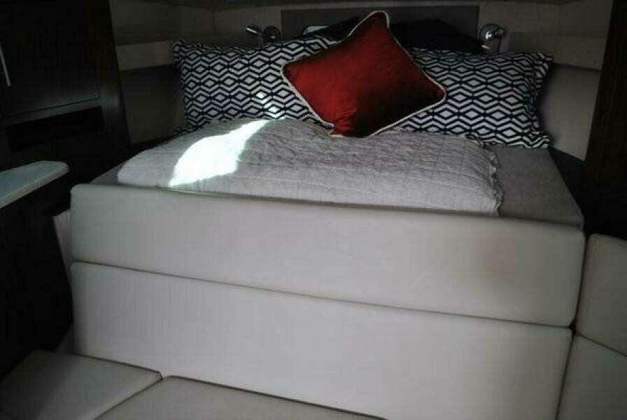 35ft Regal Yacht For Sale