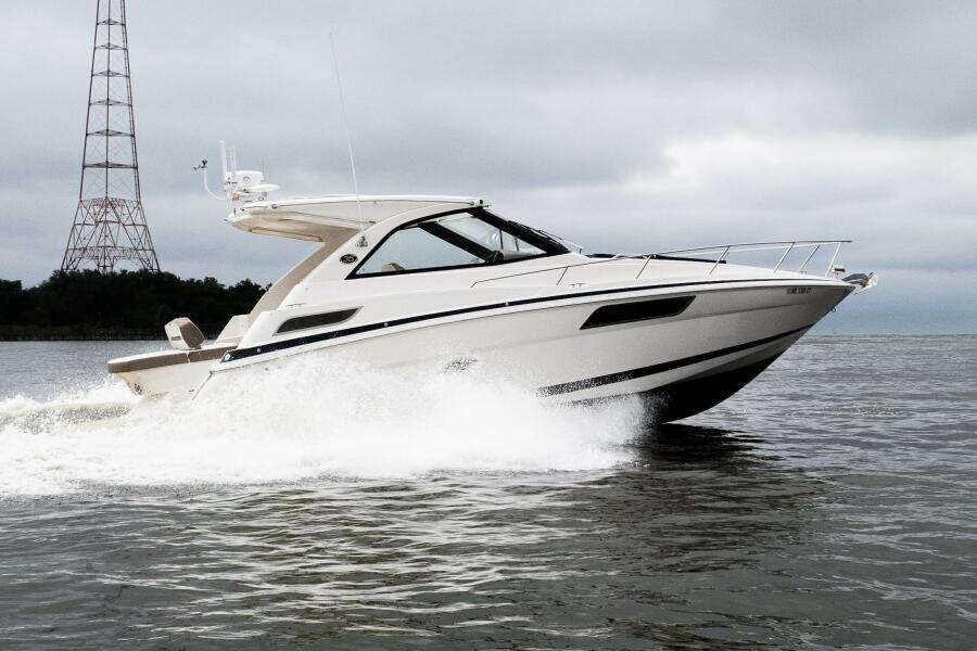35ft Regal Yacht For Sale