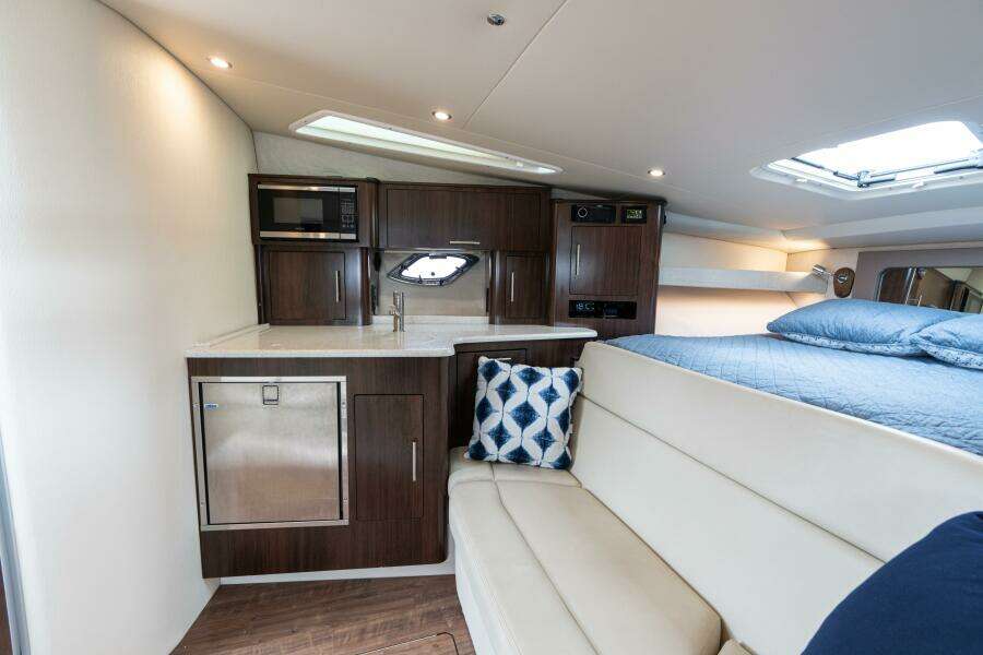 35ft Regal Yacht For Sale