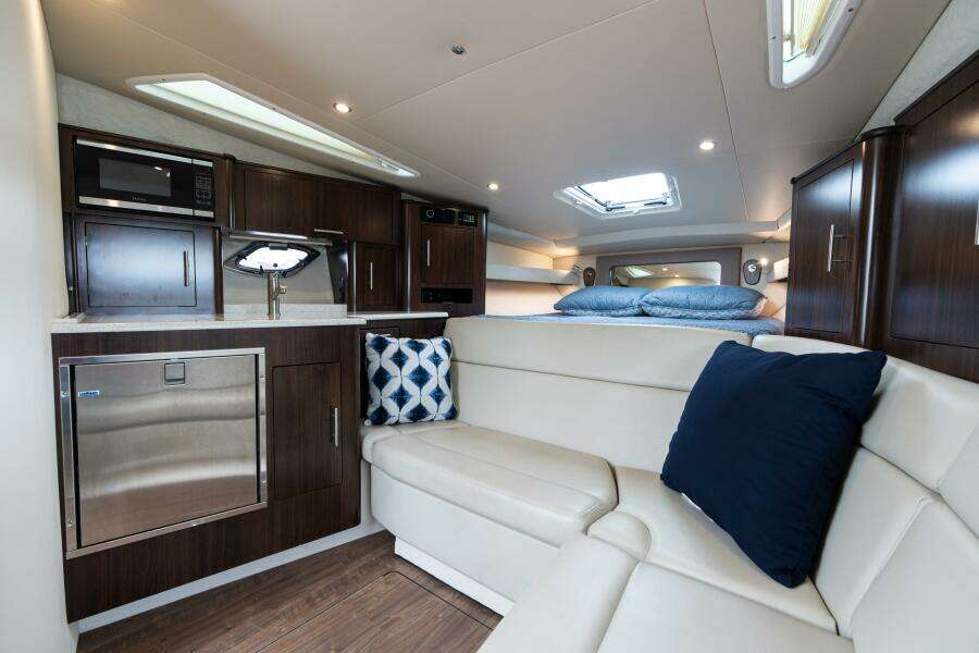 35ft Regal Yacht For Sale